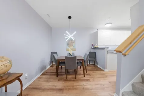 1574 Liberty Circle Shakopee MN 55379