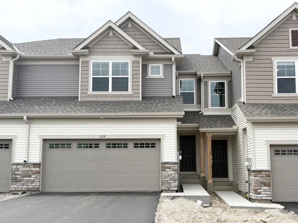 219 Huntington Drive Waconia MN 55387