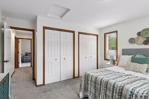 13049 Penn Avenue S Burnsville MN 55337