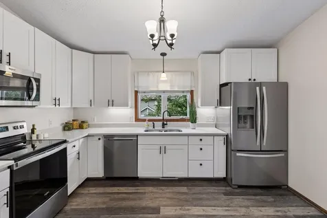 13049 Penn Avenue S Burnsville MN 55337