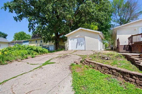 2234 3rd Avenue NW Owatonna MN 55060