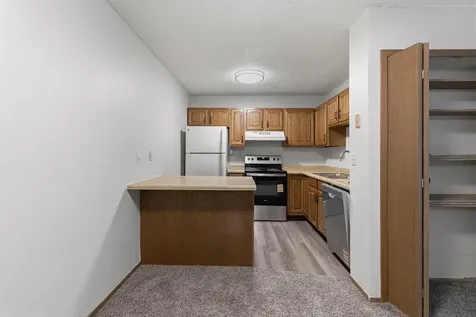 3211 15th Avenue S Fargo ND 58103