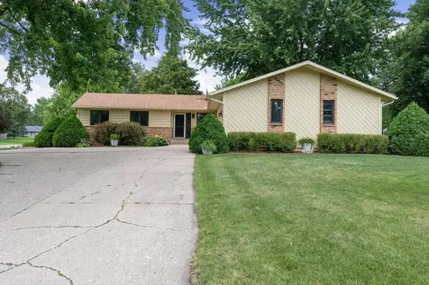 545 Crestview Lane Owatonna MN 55060