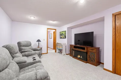 545 Crestview Lane Owatonna MN 55060