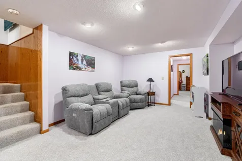 545 Crestview Lane Owatonna MN 55060