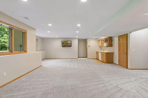 9281 Tewsbury Gate N Maple Grove MN 55311