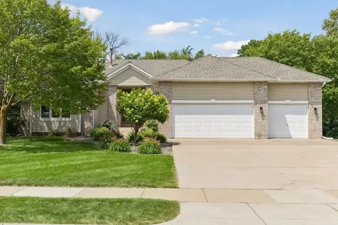 9281 Tewsbury Gate N Maple Grove MN 55311