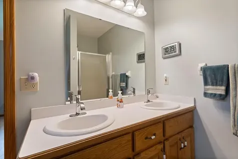 9112 Dunbar Knoll N Brooklyn Park MN 55443