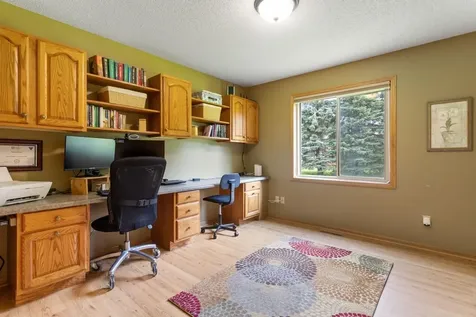 9112 Dunbar Knoll N Brooklyn Park MN 55443