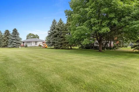 9112 Dunbar Knoll N Brooklyn Park MN 55443