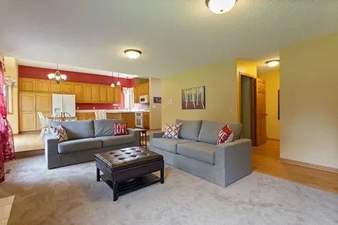 9112 Dunbar Knoll N Brooklyn Park MN 55443