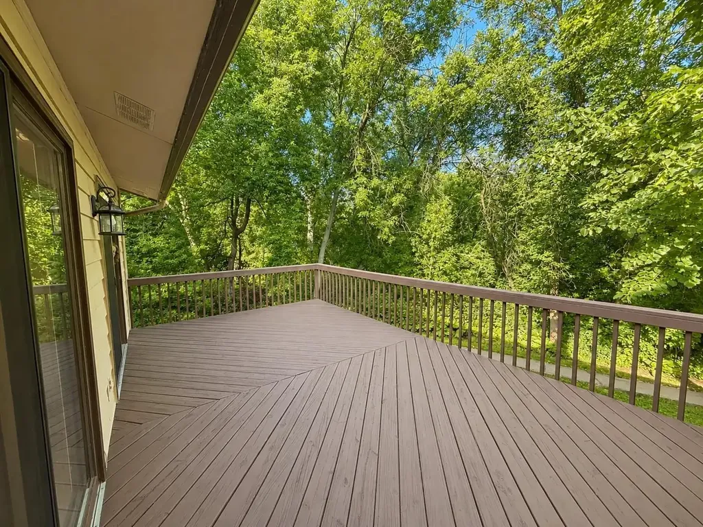 240 W Eagle Lake Drive Maple Grove MN 55369
