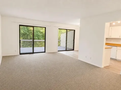 240 W Eagle Lake Drive Maple Grove MN 55369