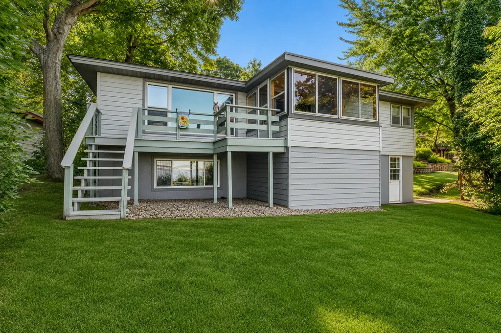1360 E Shore Drive Detroit Lakes MN 56501