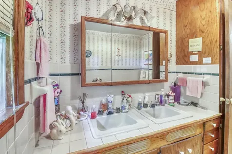 1360 E Shore Drive Detroit Lakes MN 56501
