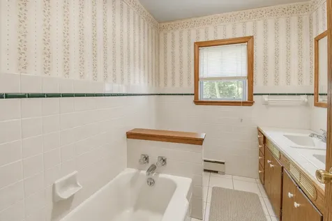 1360 E Shore Drive Detroit Lakes MN 56501