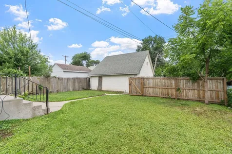 1149 Minnehaha Avenue E Saint Paul MN 55106