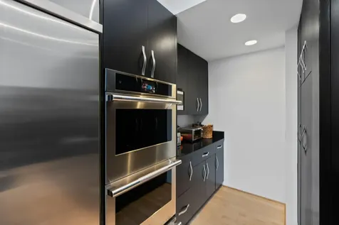 1128 Kenwood Parkway Minneapolis MN 55403