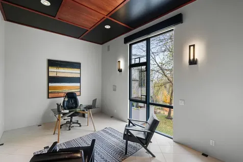 1128 Kenwood Parkway Minneapolis MN 55403