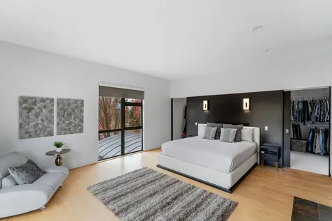1128 Kenwood Parkway Minneapolis MN 55403