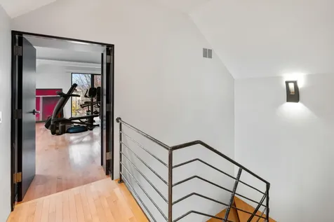 1128 Kenwood Parkway Minneapolis MN 55403