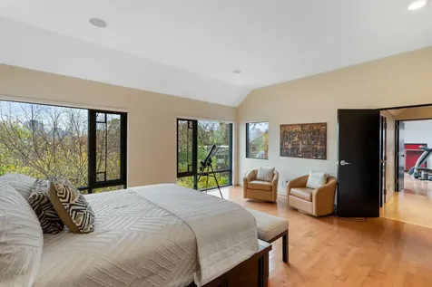 1128 Kenwood Parkway Minneapolis MN 55403