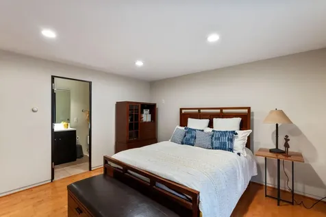1128 Kenwood Parkway Minneapolis MN 55403