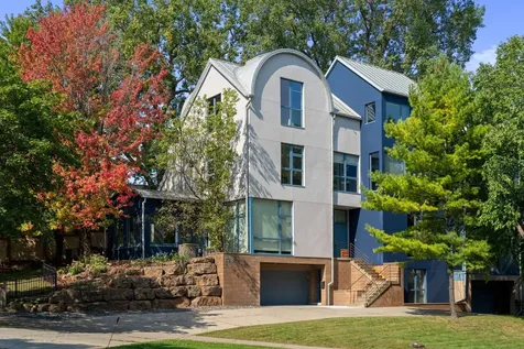 1128 Kenwood Parkway Minneapolis MN 55403