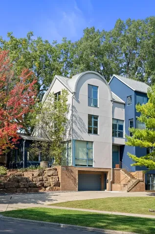 1128 Kenwood Parkway Minneapolis MN 55403