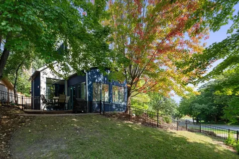 1128 Kenwood Parkway Minneapolis MN 55403