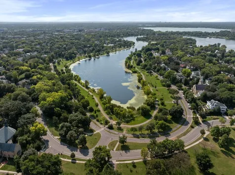 1128 Kenwood Parkway Minneapolis MN 55403