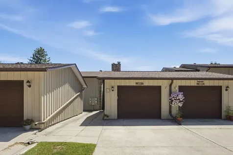511 Caddy Avenue Moorhead MN 56560