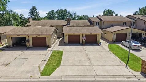 511 Caddy Avenue Moorhead MN 56560