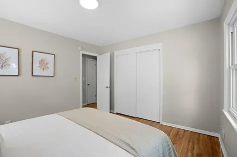 1181 Duluth Street Saint Paul MN 55106