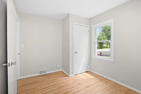 1181 Duluth Street Saint Paul MN 55106