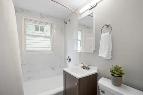 1181 Duluth Street Saint Paul MN 55106
