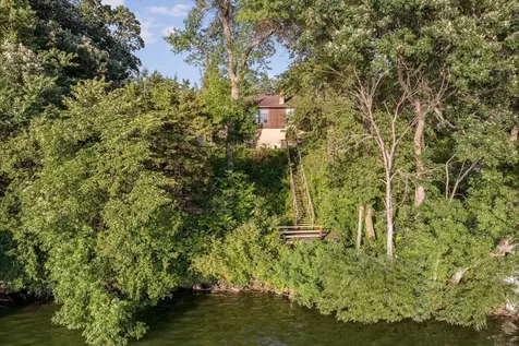 350 E Amber Lake Drive Fairmont MN 56031