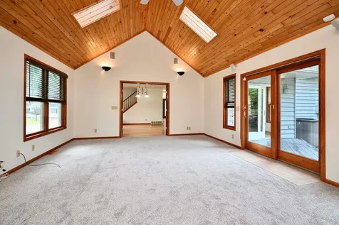1555 48th Avenue Winona MN 55987