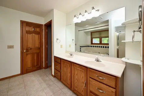 1555 48th Avenue Winona MN 55987