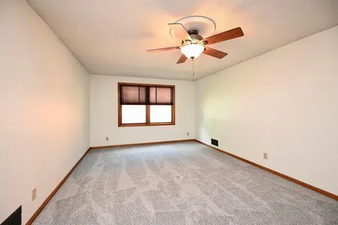 1555 48th Avenue Winona MN 55987