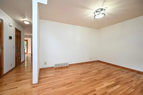 1555 48th Avenue Winona MN 55987