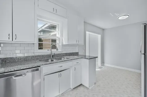 6107 Bryant Avenue N Brooklyn Center MN 55430