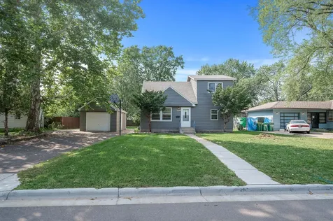 6107 Bryant Avenue N Brooklyn Center MN 55430