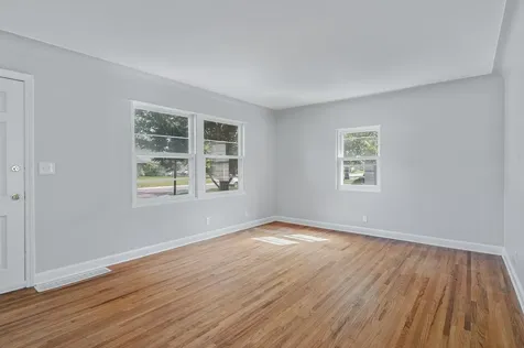 6107 Bryant Avenue N Brooklyn Center MN 55430