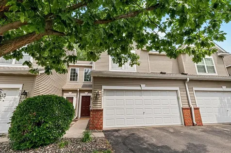 906 Village Parkway Circle Pines MN 55014