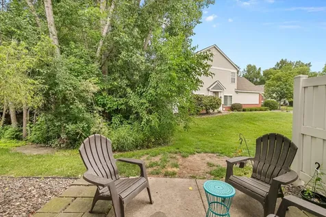 906 Village Parkway Circle Pines MN 55014