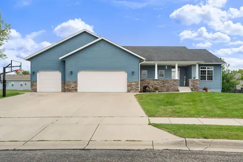 375 Hickory Lane NE Owatonna MN 55060