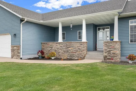 375 Hickory Lane NE Owatonna MN 55060