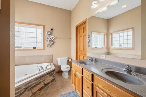 375 Hickory Lane NE Owatonna MN 55060