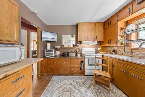 116 E Clinton Street Arlington MN 55307